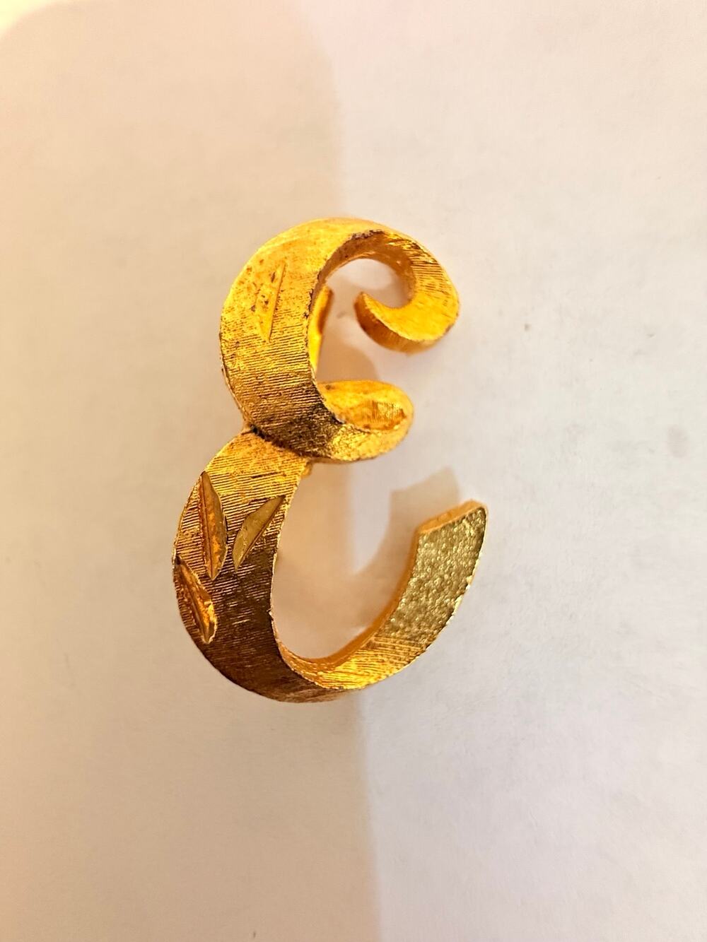 Vintage Mamselle Gold Tone Initial E Textured Letter Brooch